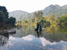 Thi thể bé trai người Rục mồ côi đã được tìm thấy sau hai ngày đuối nước