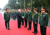 tap trung xay dung quan doi vung manh tuyet doi trung thanh