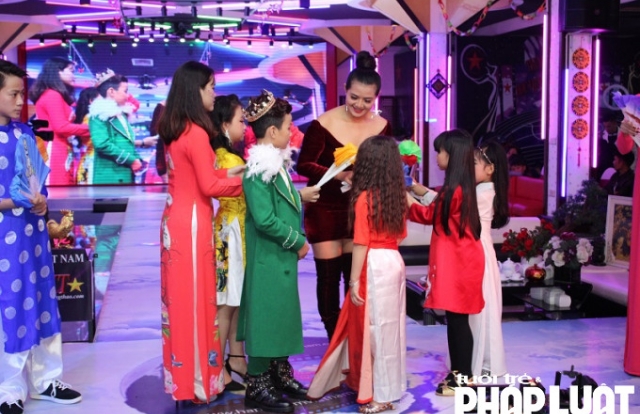 Gala ‘Xuân cho em’ gây quỹ từ thiện giúp mảnh đời khốn khó dịp tết Nguyên đán Kỷ Hợi