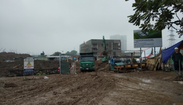 du an xa thai dai lo thang long ngap ngua trong bun dat