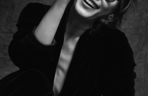 hoa hau ngoc khanh lam nang tho quyen ru cua tang thanh ha