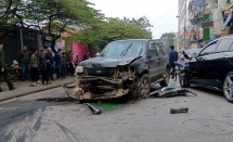 ha noi xe dien tong lien hoan nguoi phu nu tu vong