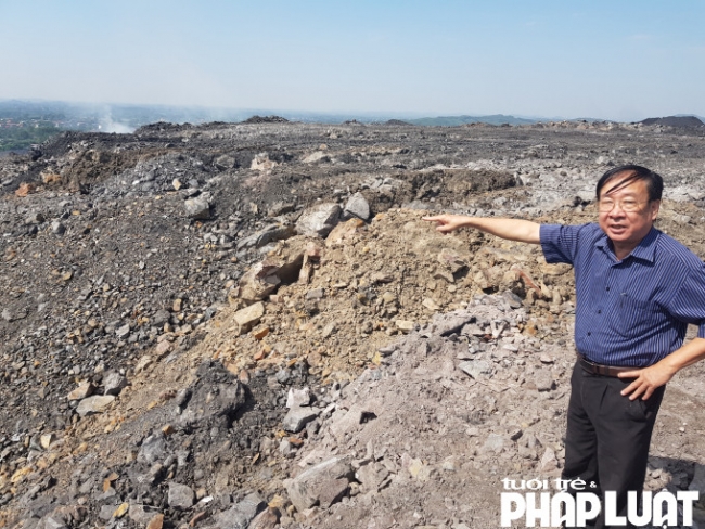 Bãi đổ thải của công ty Cổ phần khoáng sản Bắc Giang bị người dân tố đổ thải trái phép