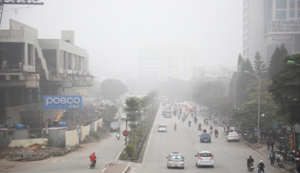chat luong khong khi ha noi dang giam ro ret