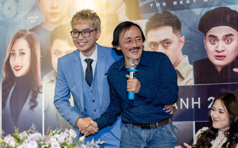 Diễn viên Minh Tít và diễn viên Giang Còi trong buổi ra mắt phim