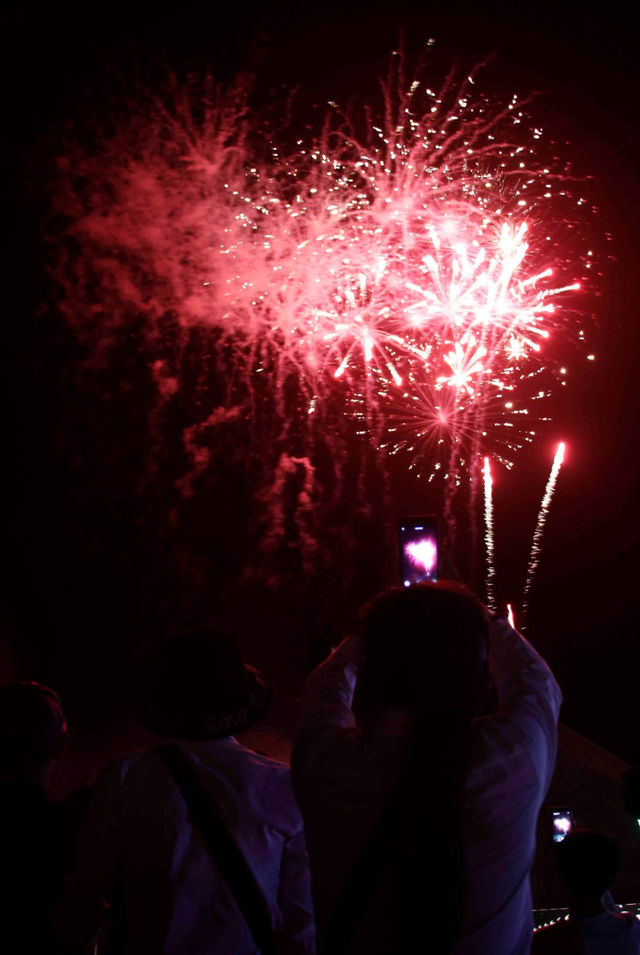 Thành phố Cà Mau cũng chào đón năm Kỷ Hợi 2019 bằng những màn pháo hoa đặc sắc.