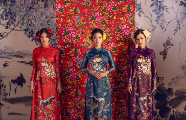 Dàn mỹ nữ "Chạy trốn thanh xuân" tung bộ ảnh Tết rực rỡ