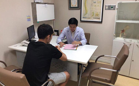 Xuân Trường đã hoàn tất thủ tục kiểm tra y tế (ảnh: HAGL)