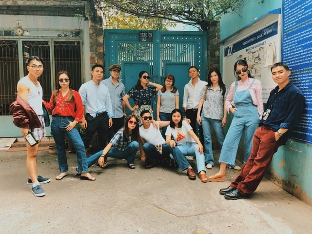 Bộ ảnh Tết độc nhất vô nhị của Á hậu Thuỳ Dung và gia đình