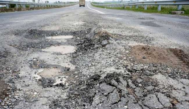 khong xu ly het diem den thi co quan quan ly phai chiu trach nhiem truo c pha p lua t