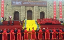 hang nghin du khach toi bac giang du hoi xuan kham pha vung dat thieng tay yen tu