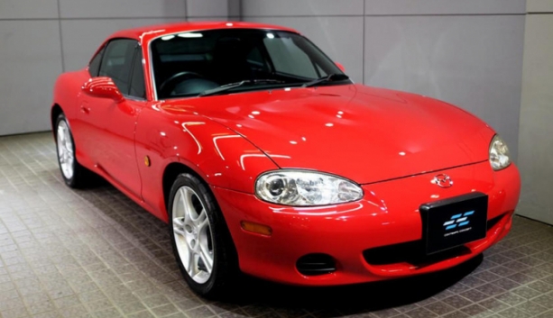 mazda mx 5 miata sieu hiem duoc rao ban gia ngang sieu xe