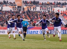 mai me tan cong ha noi fc thua nguoc shandong luneng