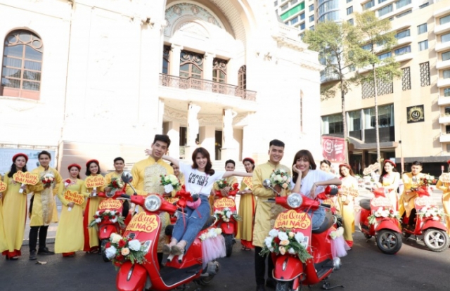 Ngọc Trinh và Diệu Nhi “đại náo” đường phố ngày cuối tuần