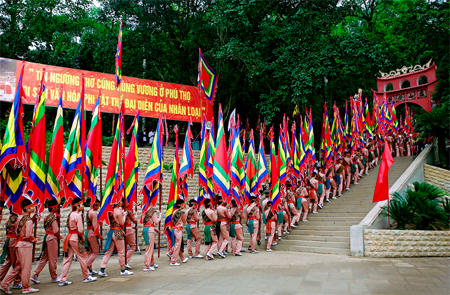 Năm nay giỗ Tổ Hùng Vương và dịp 30/4 - 1/5 nghỉ 8 ngày