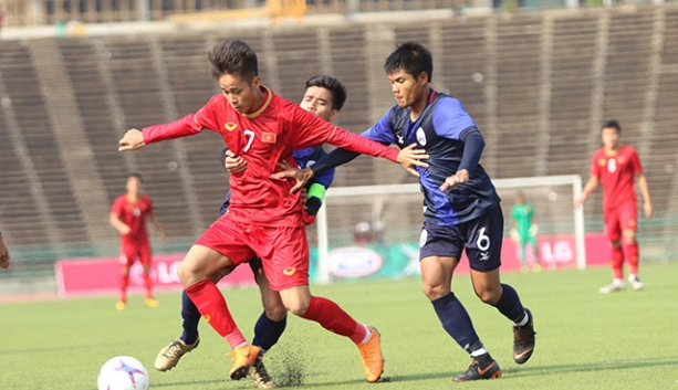 u22 viet nam danh bai u22 campuchia vao phut chot