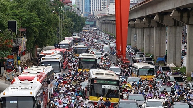 Hà Nội: Không để xảy ra các vụ ùn tắc giao thông kéo dài trên 30 phút