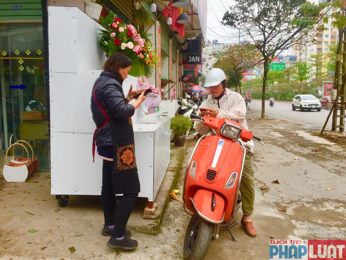 Những chậu hoa nhập ngoại có giá thành đắt đỏ, được người tiêu dùng lựa chọn đặt hàng rất nhiều.