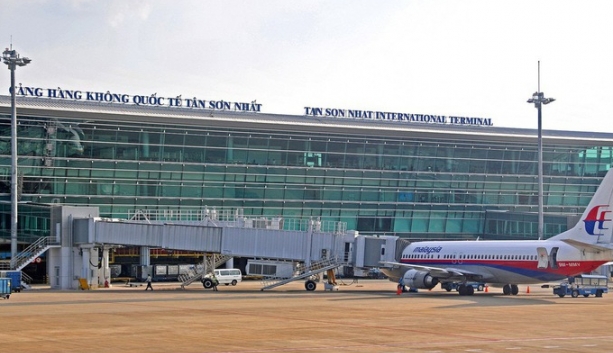 chinh phu yeu cau lam ro phuong an huy dong von mo rong san bay tan son nhat