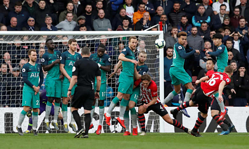 Tottenham thua trận, còn hơn Man Utd ba điểm