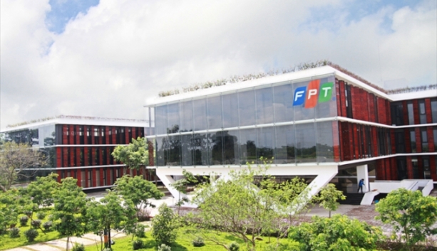 fpt giai trinh ly do doanh thu giam gan 19500 ty dong sau kiem toan