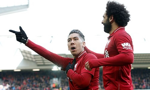 Firmino (trái) cùng Mane thay nhau gánh hàng công Liverpool khi Salah (phải) tịt ngòi. Ảnh: Reuters.