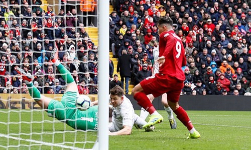 Liverpool thắng ngược dù Salah tịt ngòi trận thứ năm