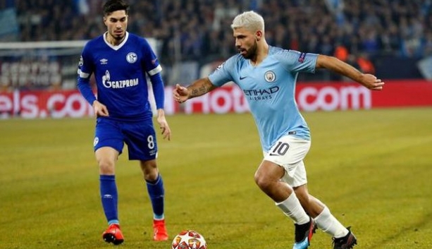 man city schalke 04 tiep tuc giac mong an bon