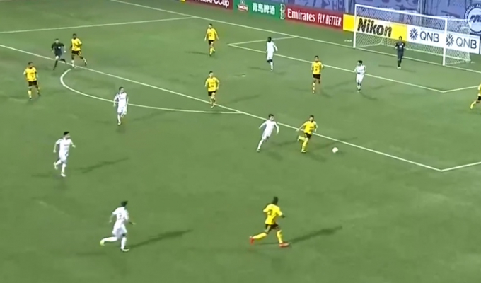 Hà Nội FC hòa trên sân nhà vô địch Singapore