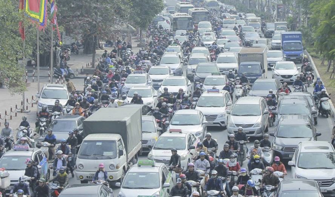 Hà Nội hạn chế phương tiện cá nhân - Bài 3: Cấm xe máy, đi tàu điện và buýt BRT