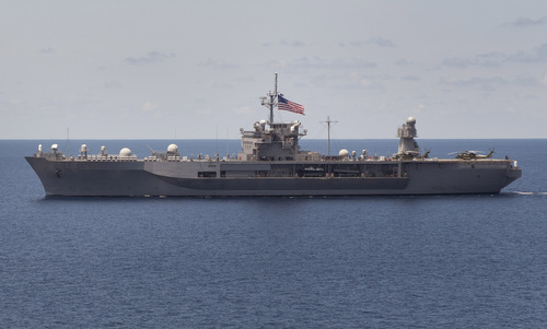 soai ham my cham tran tau trung quoc khi di qua bien dong