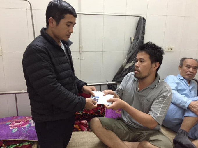 Những tấm lòng hảo tâm sẻ chia với bệnh nhân Nguyễn Văn Phú.