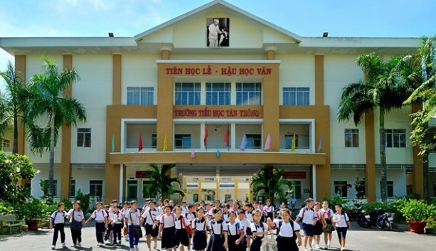 bo gddt yeu cau cac dia phuong bao cao viec sap nhap truong hoc