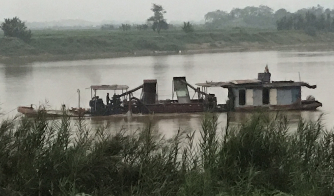 Yên Bái: Xuất hiện cát tặc trên sông Hồng