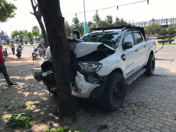Hiện trường vụ tai nạn tại đường Nguyễn Tất Thành, quận Thanh Khê.