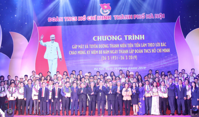 Lãnh đạo thành phố gặp mặt 352 gương thanh niên tiên tiến, tiêu biểu làm theo lời Bác