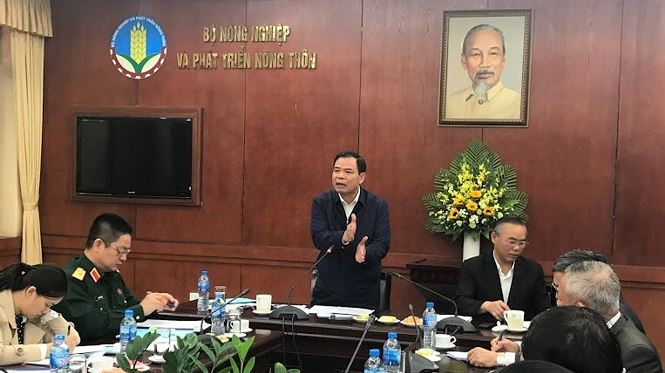 Bộ trưởng NN&PTNT Nguyễn Xuân Cường nhận định dịch tả lợn châu Phi tiếp tục nguy cơ lan rộng. Ảnh báo Tiền phong