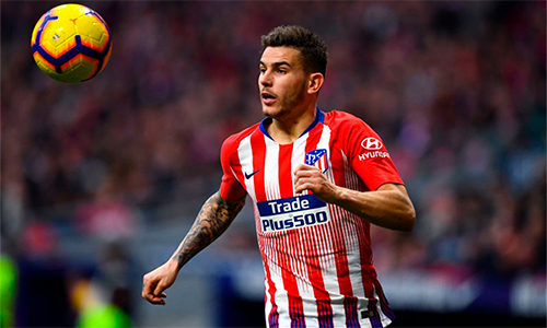 Bayern phá két, mua hậu vệ vô địch World Cup 2018