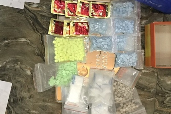 Bắt "ông trùm" chuyên cung cấp ma túy cho các quán karaoke