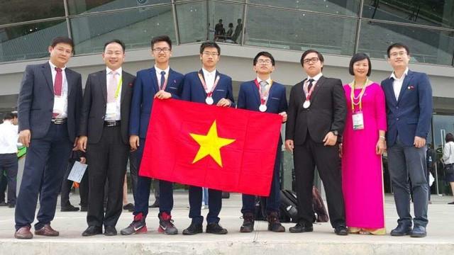 Đoàn dự thi Olympic Hóa Học Việt Nam