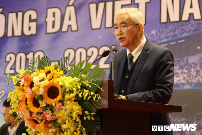 Đại hội LĐBĐ Việt Nam khóa VIII khai mạc sáng nay (8/12) tại Trung tâm hội nghị quốc gia. Đại hội được tổ chức kín theo nguyên tắc được Ban chấp hành khóa VII thông qua trong Hội nghị lần thứ 14 hôm qua.