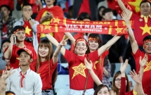 tinh yen bai to chuc xem chung ket aff cup tai quang truong 198