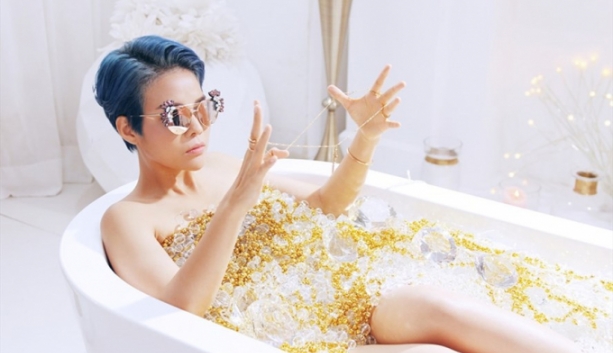 vu cat tuong tung voi vang thu am trong tinh trang khoa than