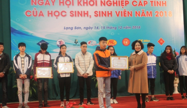 ngay hoi khoi nghiep cua hoc sinh sinh vien tinh lang son nam 2018