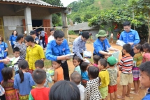 lao cai nhieu hoa t do ng ti nh nguye n cua thanh nien bao thang chung tay xay dung nong thon moi