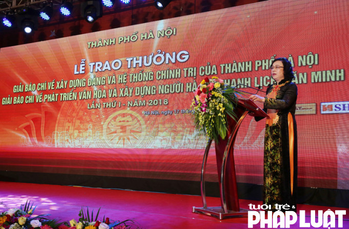 Phó Bí thư Thường trực Thành ủy Ngô Thị Thanh Hằng phát biểu tại lễ trao giải.