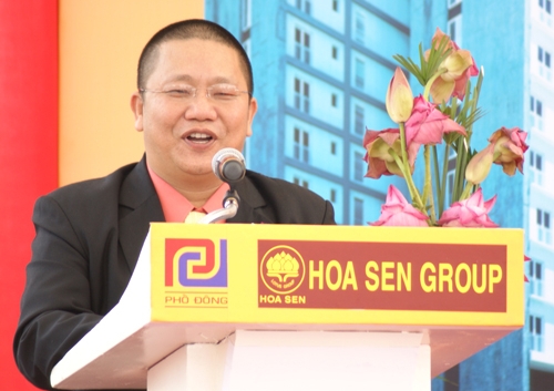 co phieu mat gia ong le phuoc vu van muon rot tien vao tap doan hoa sen