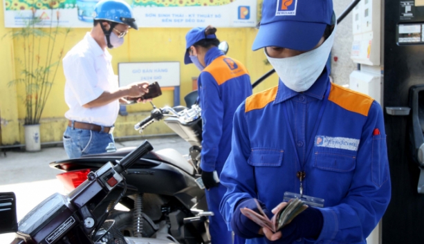 gia xang du bao tiep tuc giam