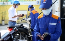 gia xang du bao tiep tuc giam