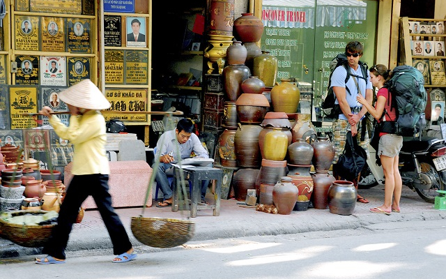 Những nghệ nhân giữ nghề trên phố cổ Hà Nội